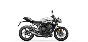 Yamaha R9 2025 vs Triumph Street Triple 765 R 2024