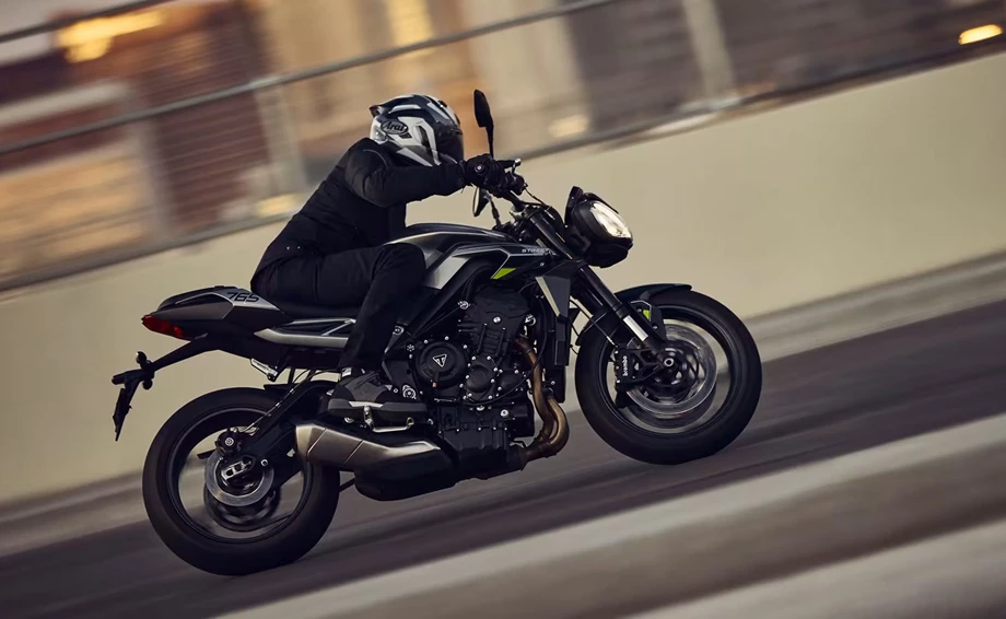 Triumph Street Triple 765 R Bild 4: Triumph Street Triple 765 R