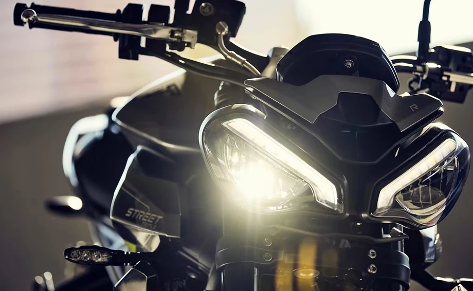 Triumph Street Triple 765 R Bild 6: Triumph Street Triple 765 R