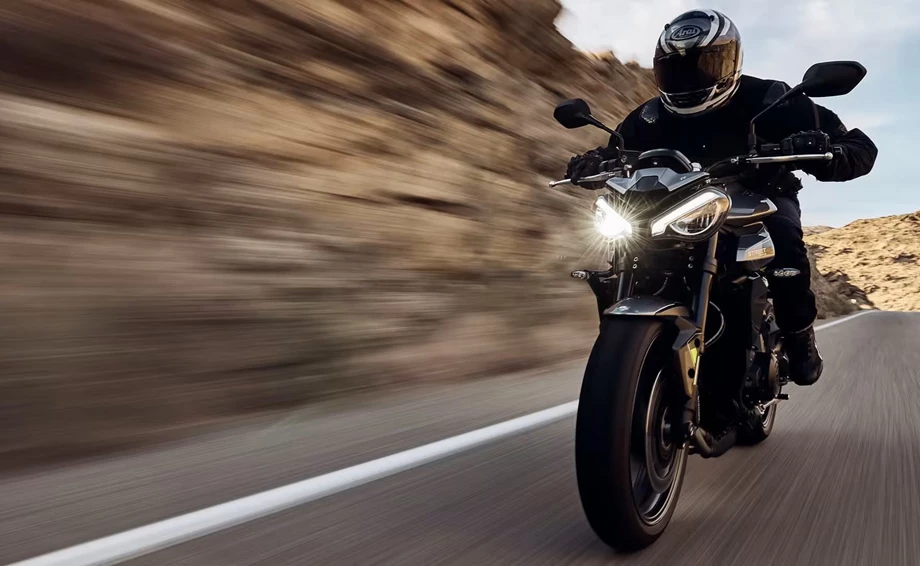 Triumph Street Triple 765 R Bild 8: Triumph Street Triple 765 R