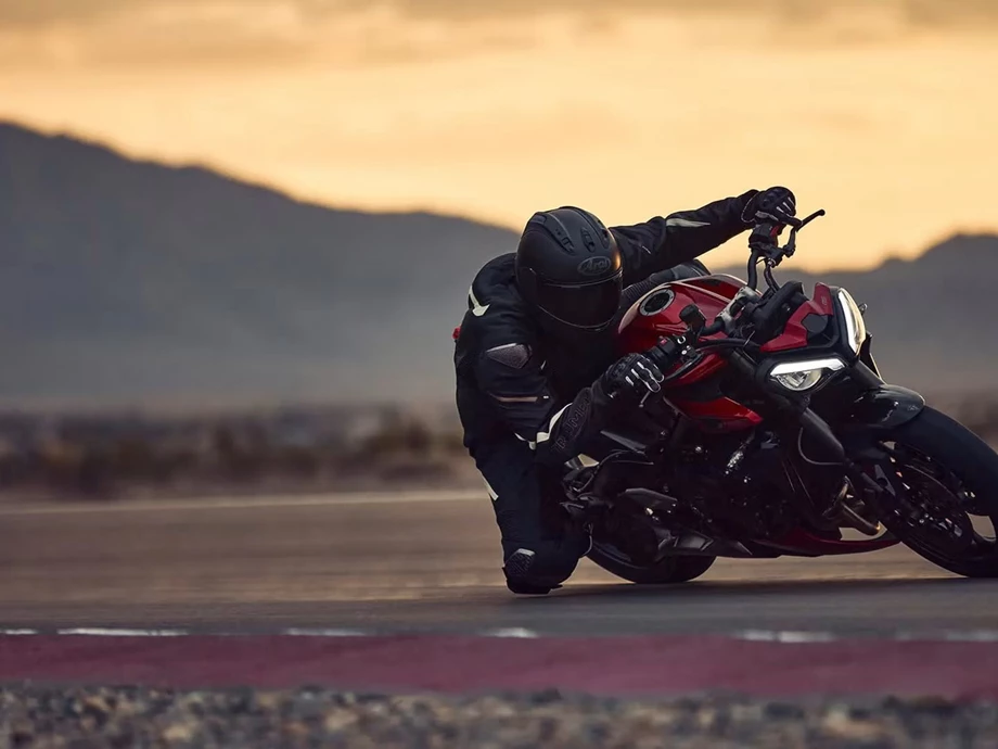 Triumph Street Triple 765 RS Bild 4: Triumph Street Triple 765 RS