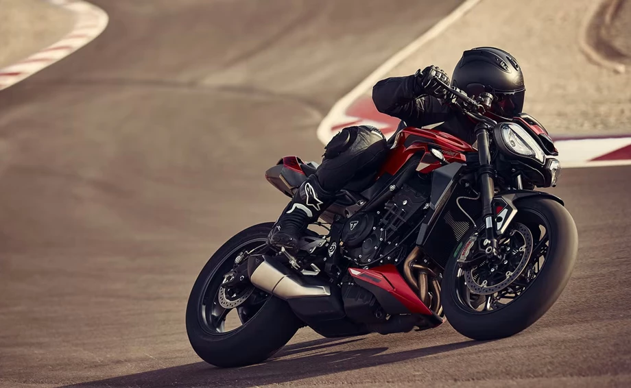 Triumph Street Triple 765 RS Bild 8: Triumph Street Triple 765 RS