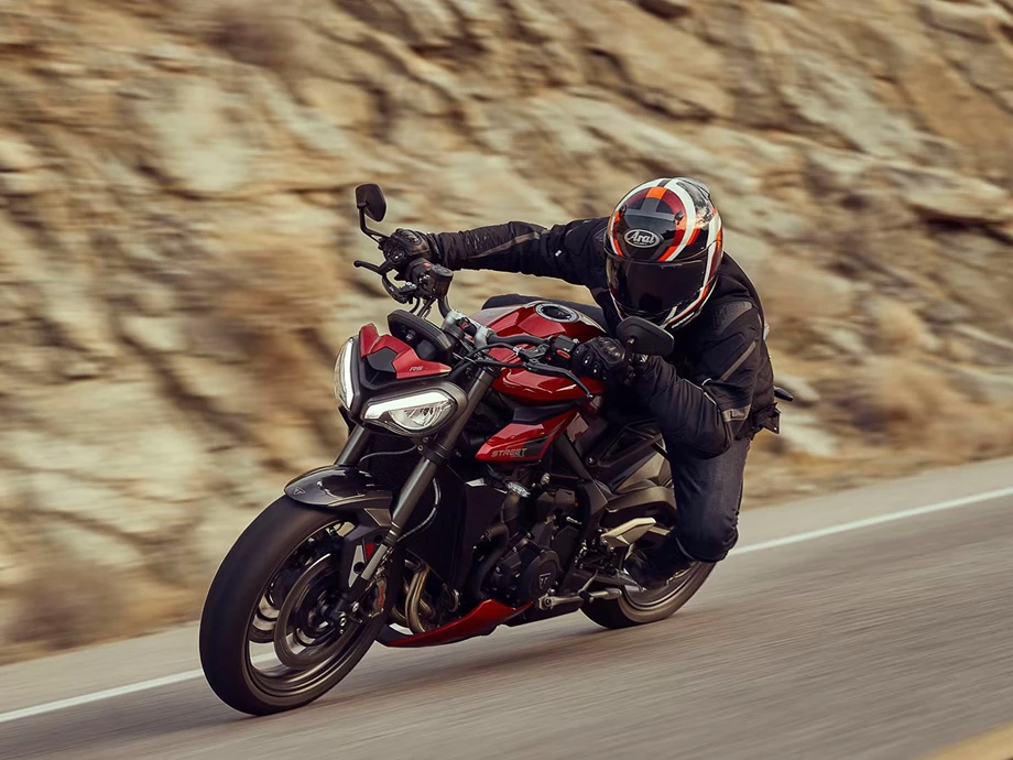 Triumph Street Triple 765 RS Bild 11: Triumph Street Triple 765 RS