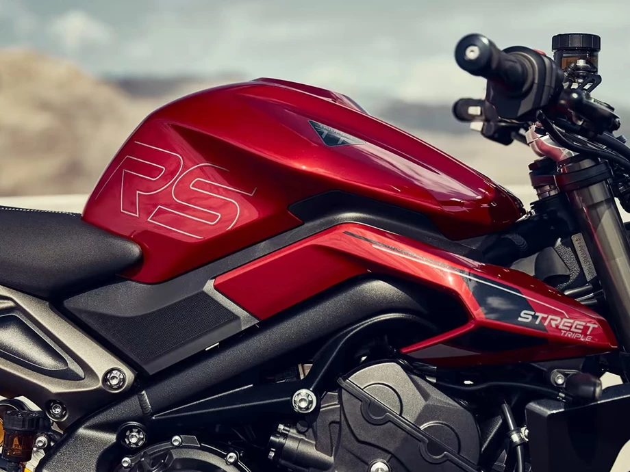 Triumph Street Triple 765 RS Bild 12: Triumph Street Triple 765 RS