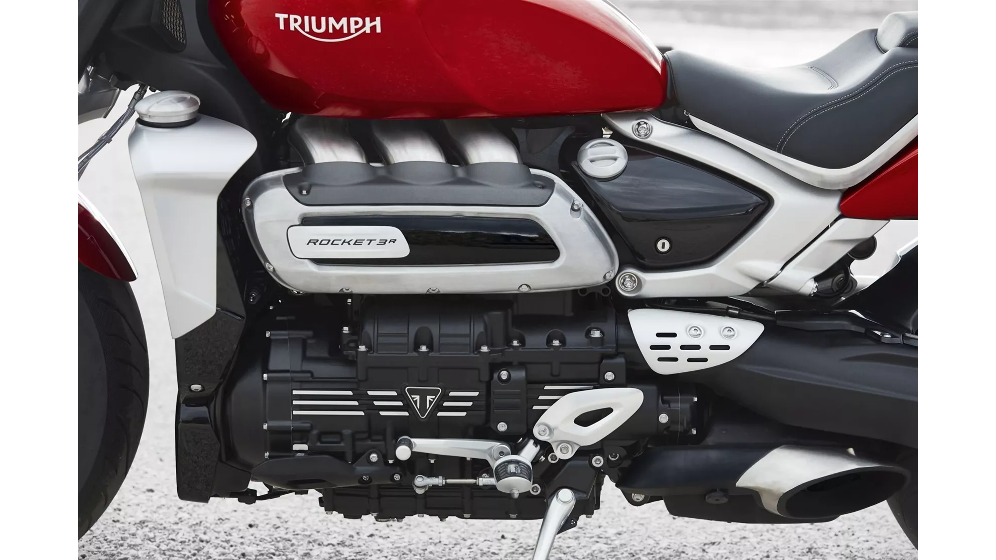 Triumph Rocket 3 R - Slika 12