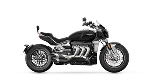 Harley-Davidson Softail Low Rider ST 2024 vs Triumph Rocket 3 GT 2024 Harley-Davidson Softail Low Rider ST 2024 vs Triumph Rocket 3 GT 2024