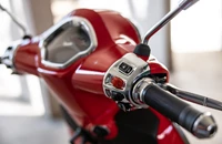 Vespa GTS 300 Super 2024 - Bild 7 Vespa GTS 300 Super 2024 - Bild 7