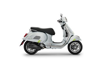 Vespa GTS 300 Super Tech 2024 - Bild 3