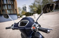 Vespa GTS 300 Super Tech 2024 - Bild 9 Vespa GTS 300 Super Tech 2024 - Bild 9