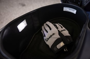 Vespa GTS 300 Super Tech 2024 - Bild 11