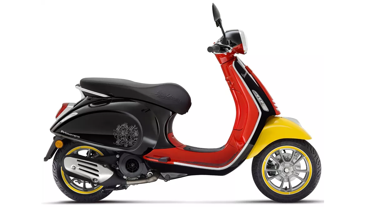 Vespa Primavera 50 Disney Mickey Mouse Edition 2024 Vespa Primavera 50 Disney Mickey Mouse Edition 2024