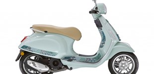 Vespa Primavera 125 Batik 2024 vs Vespa Primavera 125 Pic Nic 2023