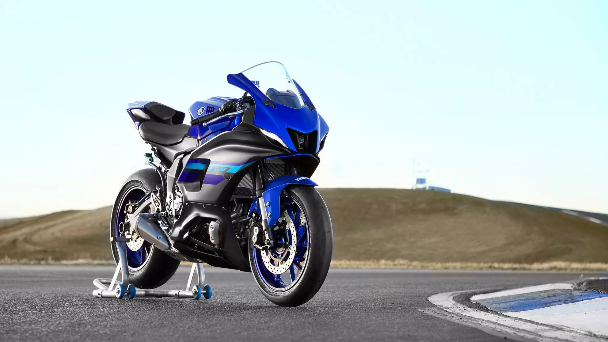 Yamaha R7 - Bild 17