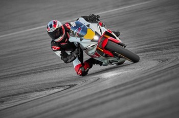 Yamaha R7 World GP 60th Anniversary 2024 - Bild 14