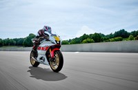 Yamaha R7 World GP 60th Anniversary 2024 - Bild 15