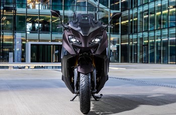 Yamaha TMAX Tech MAX 2024 - Bild 16 Yamaha TMAX Tech MAX 2024 - Bild 16