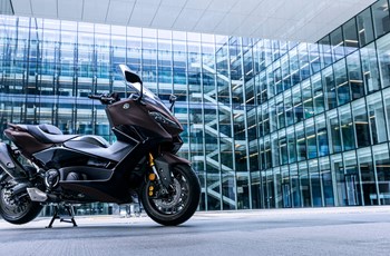 Yamaha TMAX Tech MAX 2024 - Bild 18 Yamaha TMAX Tech MAX 2024 - Bild 18