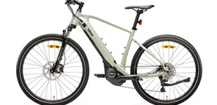 Yamaha R3 2025 vs Yamaha CrossCore RC 2024