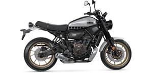 Yamaha XSR700 XTribute 2024 vs Yamaha XSR700 Legacy 2024