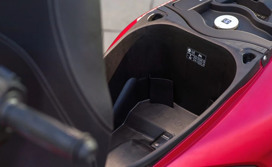 Yamaha RayZR Bild 4: Yamaha RayZR