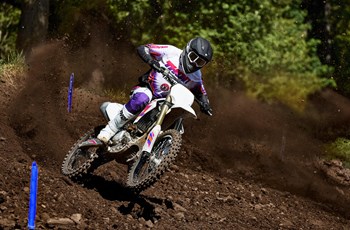 Yamaha YZ450F 50th Anniversary 2024 - Bild 9 Yamaha YZ450F 50th Anniversary 2024 - Bild 9