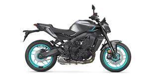 Yamaha MT-09 Y-AMT 2024 vs Yamaha MT-09 Y-AMT 35kW 2025 Yamaha MT-09 Y-AMT 2024 vs Yamaha MT-09 Y-AMT 35kW 2025