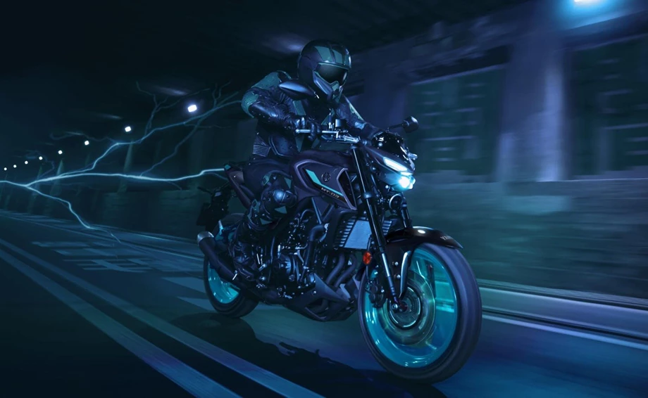 Yamaha MT-03 Bild 3: Yamaha MT-03