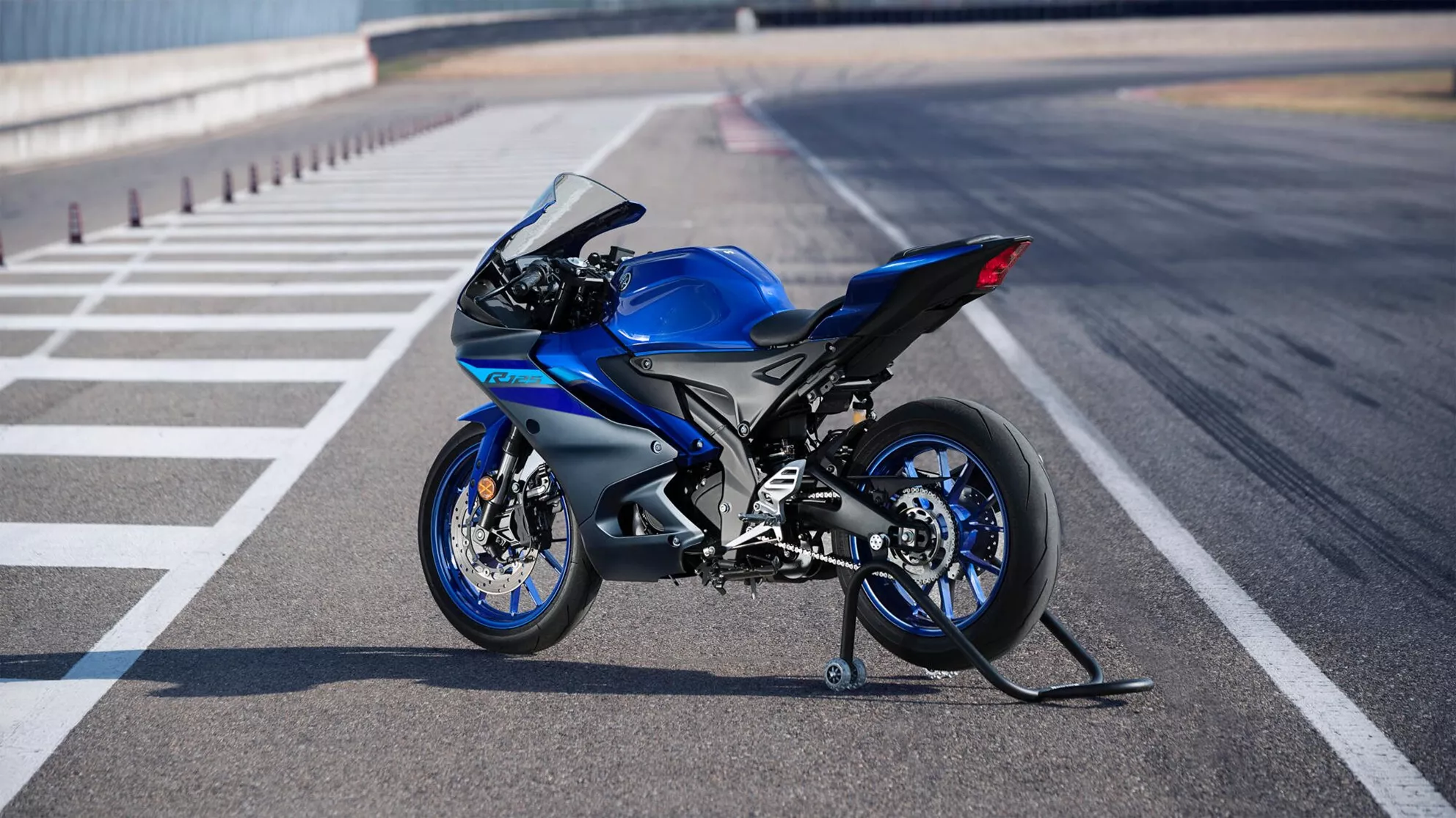 Picture Yamaha R125