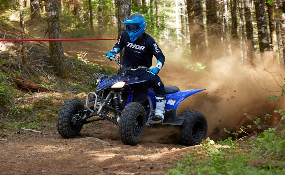 Yamaha YFZ450R Bild 4: Yamaha YFZ450R