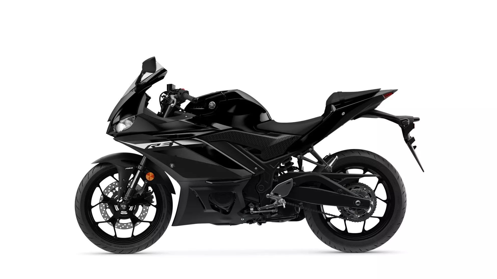 Yamaha R3 2024 - Imagem 57 Yamaha R3 2024 - Imagem 57