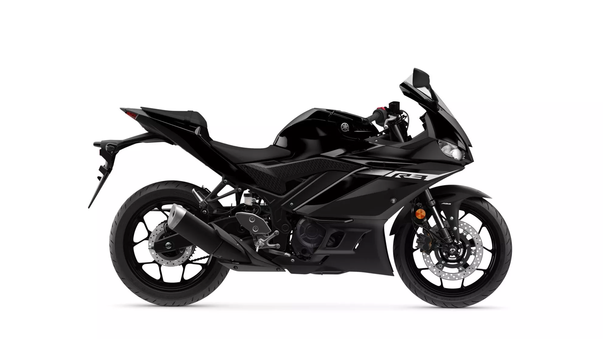 Yamaha R3 2024 - Imagem 49 Yamaha R3 2024 - Imagem 49