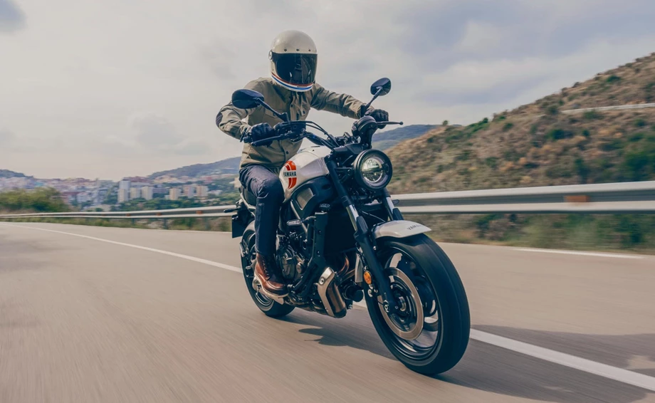 Yamaha XSR700 Bild 11: Yamaha XSR700