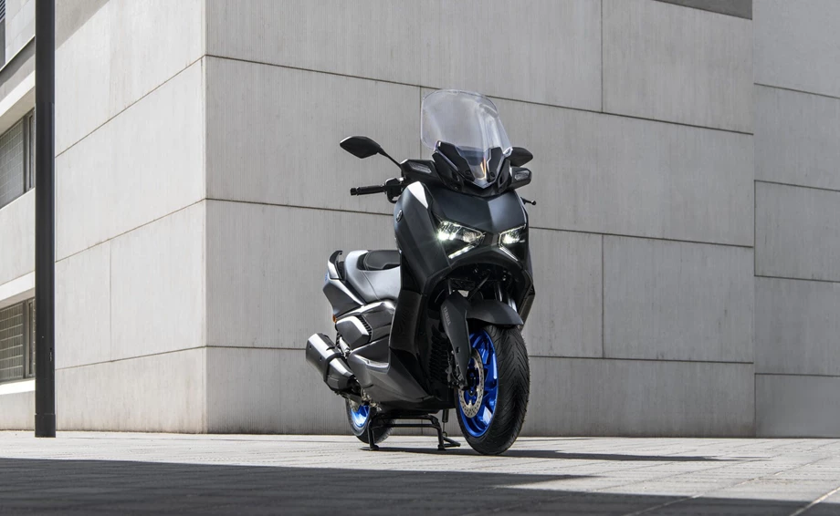 Yamaha XMAX 300 Bild 11: Yamaha XMAX 300