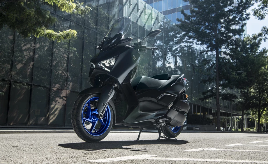 Yamaha XMAX 300 Bild 19: Yamaha XMAX 300