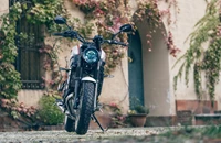 Yamaha XSR700 XTribute 2024 - Bild 18 Yamaha XSR700 XTribute 2024 - Bild 18