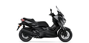 Yamaha XMAX 300 Tech MAX 2024 vs Yamaha TMAX Tech MAX 2025