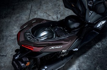 Yamaha XMAX 300 Tech MAX 2024 - Bild 13 Yamaha XMAX 300 Tech MAX 2024 - Bild 13