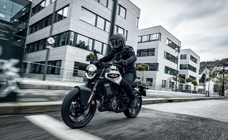 Husqvarna Svartpilen 401 Bild 6: Husqvarna Svartpilen 401