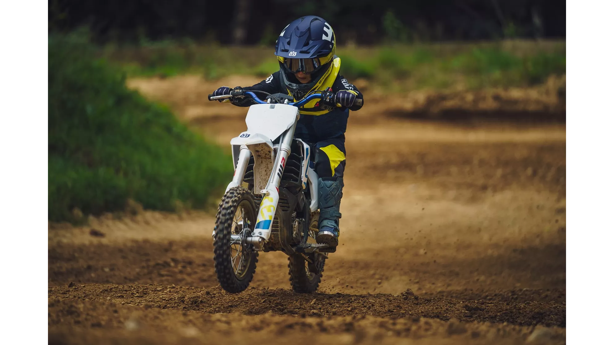 Husqvarna EE 5 - Image 2 Husqvarna EE 5 - Image 2