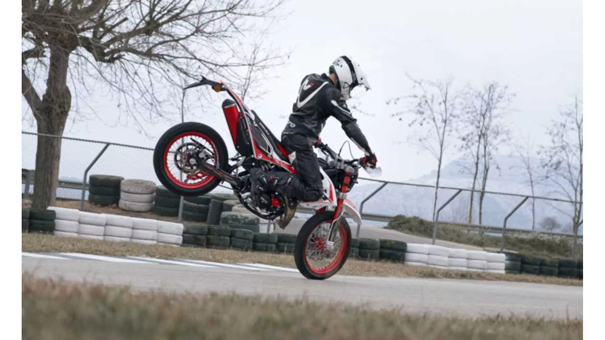 Rieju MRT 50 Trophy - Image 1 Rieju MRT 50 Trophy - Image 1