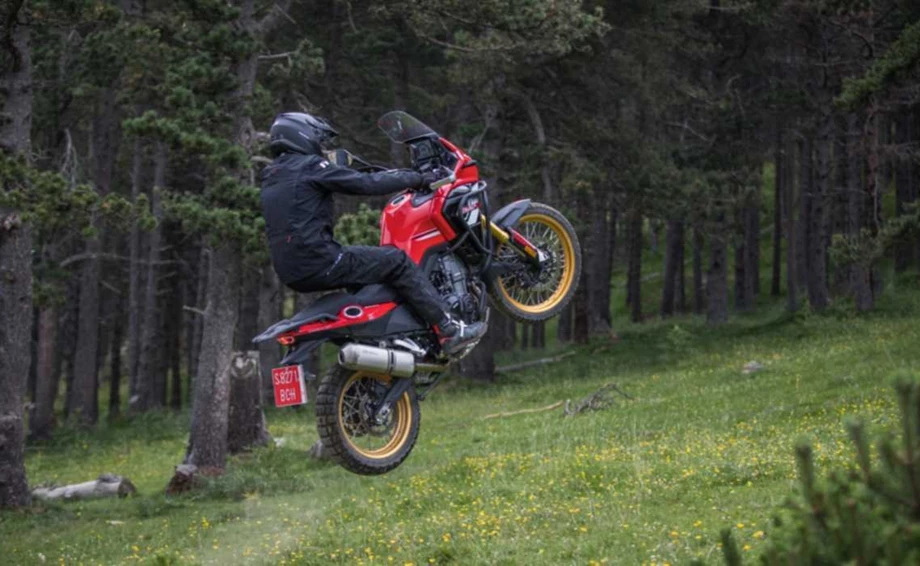 Rieju Aventura 500i Bild 2: Rieju Aventura 500i