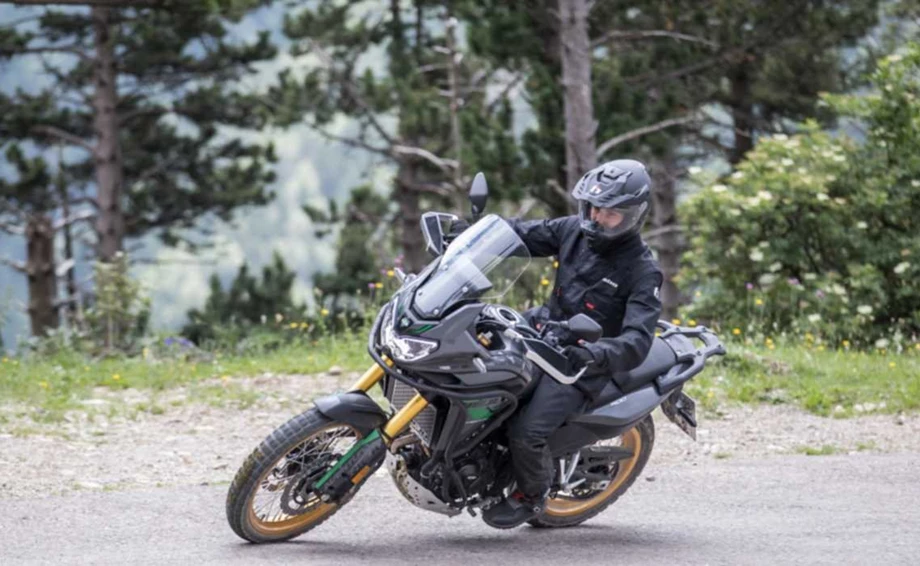 Rieju Aventura 500i Bild 7: Rieju Aventura 500i