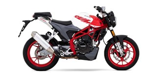 Yamaha MT-125 2025 vs SWM Varez 125 2024