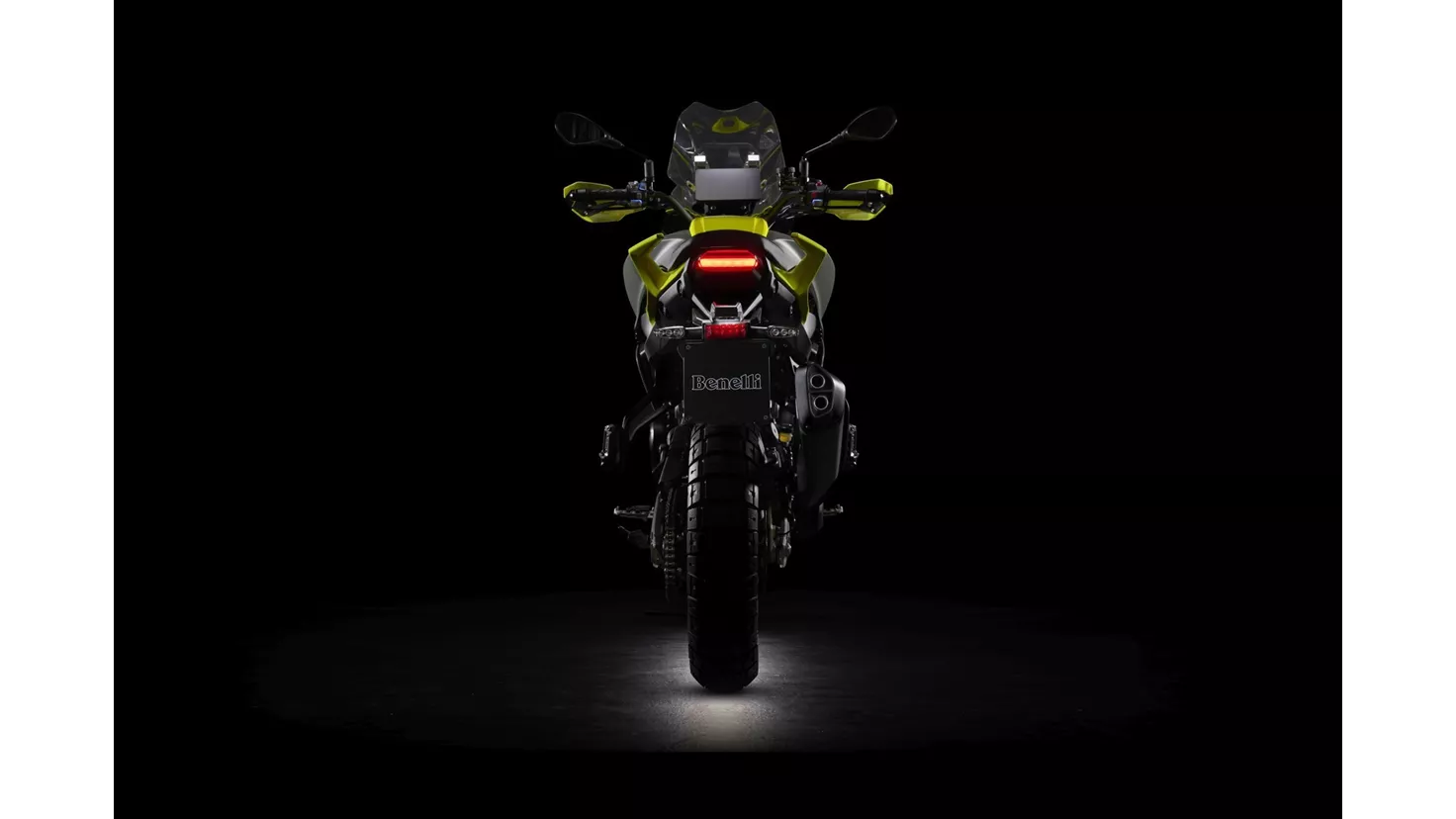 Benelli TRK 800 - technical data, prices, reviews