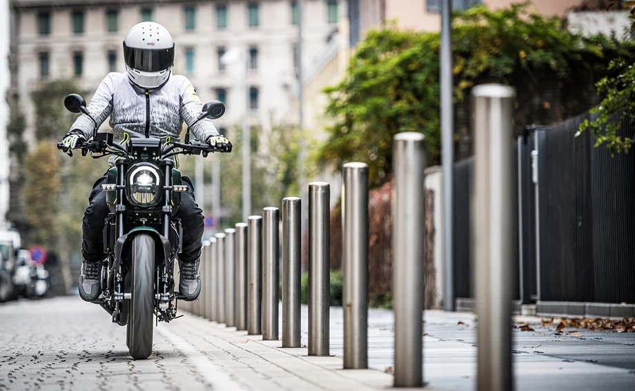Benelli Leoncino 125 Bild 5: Benelli Leoncino 125