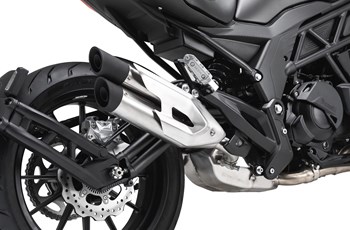 Benelli 502 C 2024 - Bild 8