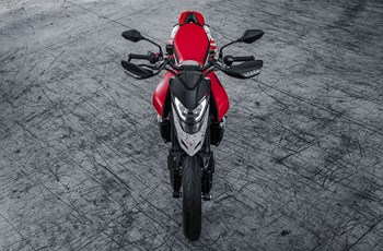 Ducati Hypermotard 950 RVE 2024 - Bild 7 Ducati Hypermotard 950 RVE 2024 - Bild 7