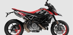 Ducati Hypermotard 950 RVE 2024 vs Ducati Streetfighter V4 SP 2022 Ducati Hypermotard 950 RVE 2024 vs Ducati Streetfighter V4 SP 2022