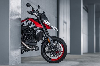Ducati Hypermotard 950 RVE 2024 - Bild 8 Ducati Hypermotard 950 RVE 2024 - Bild 8
