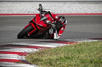 Ducati SuperSport 950 S 2024 - Bild 15 Ducati SuperSport 950 S 2024 - Bild 15